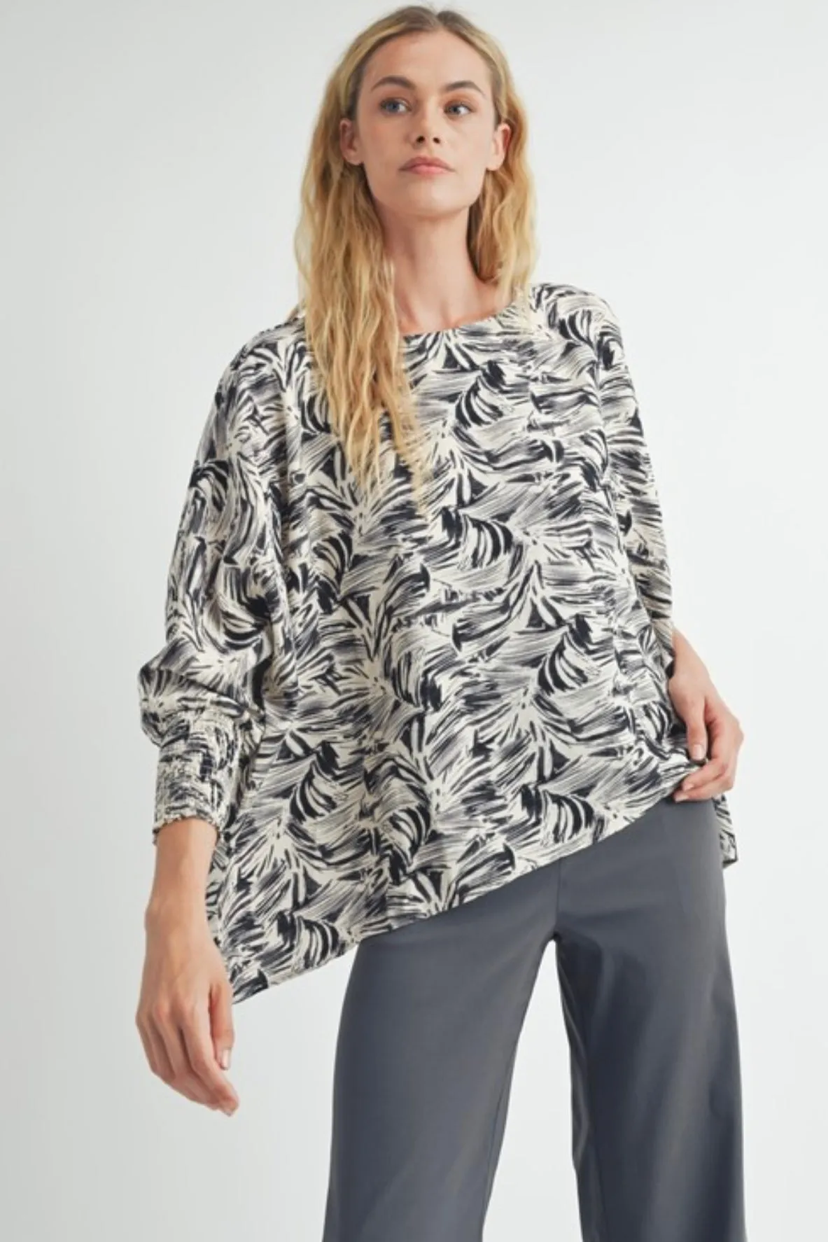 Abstract Printed Flowy Top