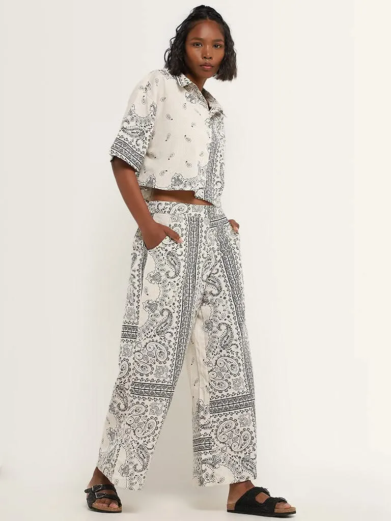 Bombay Paisley Off-White Paisley Print Cotton Shirt