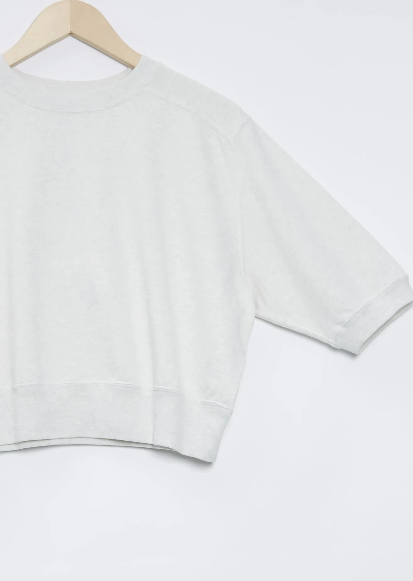 Light Flowy Sweat Half Sleeve