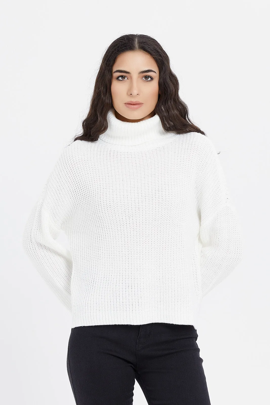 Women Ivory Knitted Turtle Neck Pullover